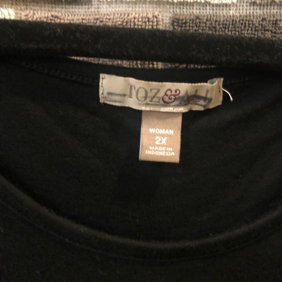 2X Roz & Ali Top - Picture 2 of 6